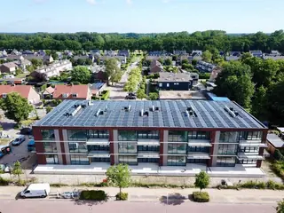 Appartementengebouw met zonnepanelen in Woudenberg